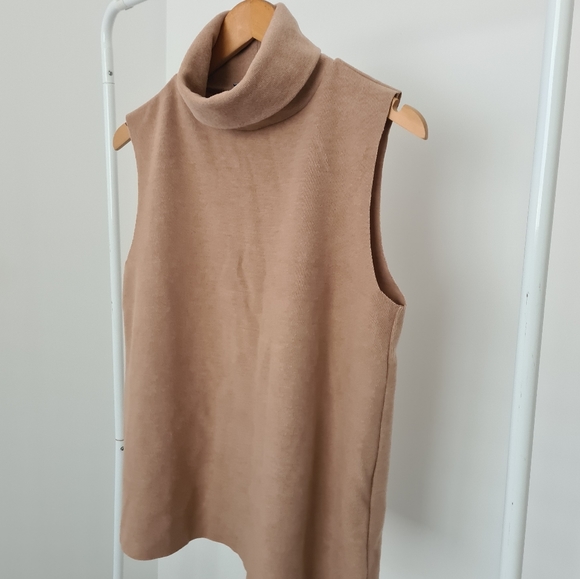 Zara camel roll neck vest. Sleeveless poloneck. - Picture 6 of 8